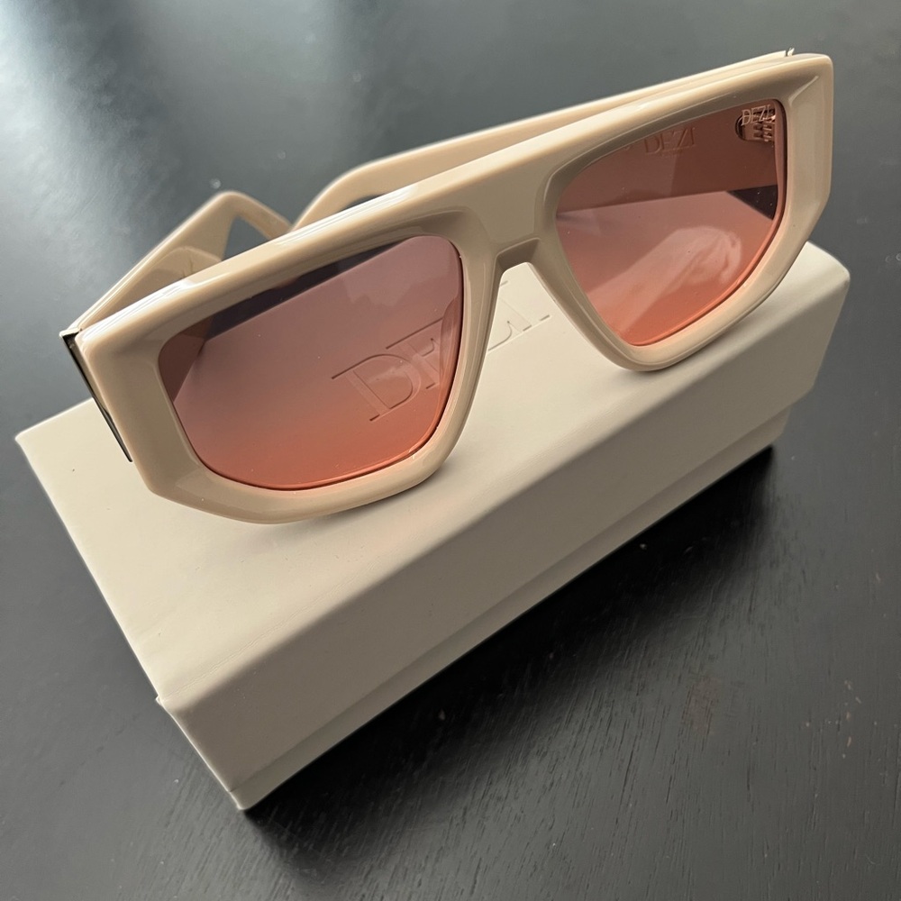 DEZI Cream Sunglasses with Pink Lenses